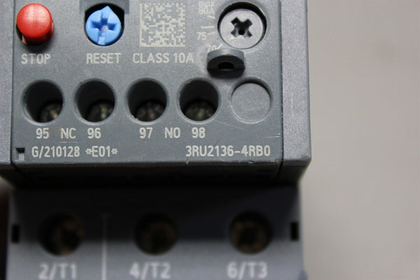 Unused SIEMENS SIRUIS THERMAL OVERLOAD RELAY 3RU2136-4RB0