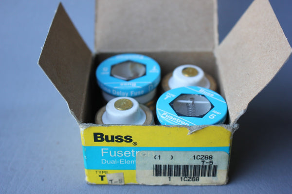 LOT OF 4 NEW BUSS FUSES FUUSETRON DUAL-ELEMENT FUSES  1CZ68 T-5