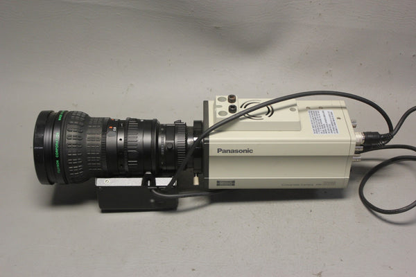 PANASONIC 3 CCD CONVERTIBLE CAMERA W/ FUJINON TV LENS AW-E860  (AW-E860NY01)