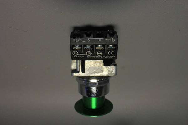 SIEMENS 52PM9XZ GREEN MUSHROOM HEAD UNILUMINATED PUSH & PULL BUTTON