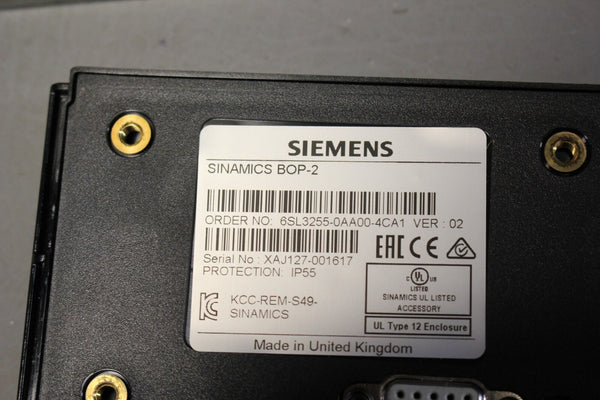 SIEMENS SINAMICS POWER MODULE WITH CONTROL UNIT AND KEYPAD 6SL3210-1PB21-8UL0