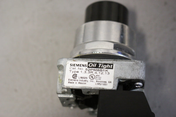 UNUSED SIEMENS 52PMBB1K BLACK PUSHBUTTON