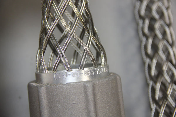 2 NEW HUBBELL KELLEMS DELUXE CORD GRIPS 07401035