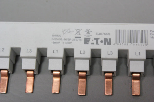 NEW EATON BUSBAR 104900 Z-SV/UL-16/3P-3TE/18
