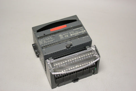 GE VERSAMAX PLC MODULE WITH CARRIER IC200MDL940E &amp; IC200CHS0002