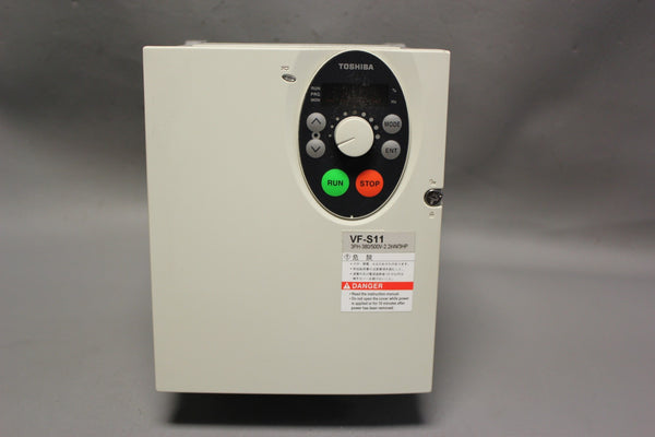 TOSHIBA 3HP TRANSISTOR INVERTER  VFS11-4022PL-WP