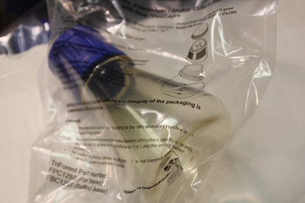 24- TRIFOREST 125mL PC Graduated Erlenmeyer Shaker Flask DuoCap FPC0125S