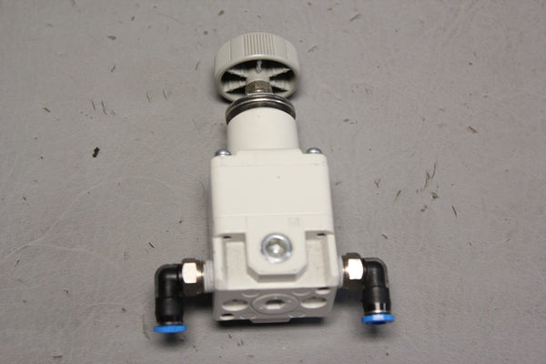 SMC PRECISION MODULAR REGULATOR IR1000-01