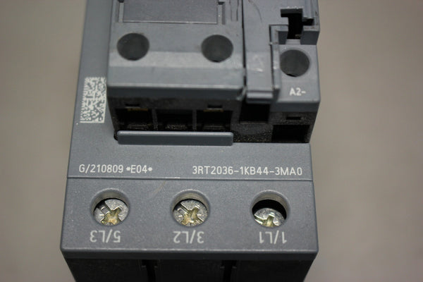 UNUSED SIEMENS POWER CONTACTOR 3RT2036-1KB44-3MA0