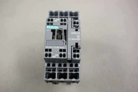 SIEMENS SIRIUS CIRCUIT BREAKER 3RT2027-2XJ40-0LA2