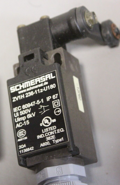 SCHMERSAL POSITION LIMIT SAFETY SWITCH  ZV1H 236-11z-U180