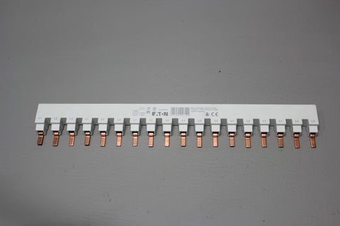 NEW EATON BUSBAR 104900 Z-SV/UL-16/3P-3TE/18