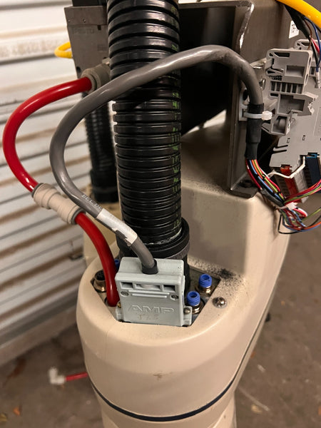 ADEPT TECHNOLOGY COBRA 600 ROBOT