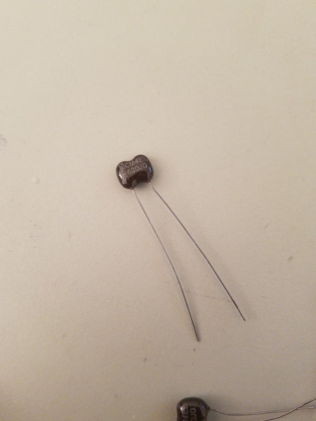21 Cornell Dubilier CM4ED 620J0 SANG Capacitor 