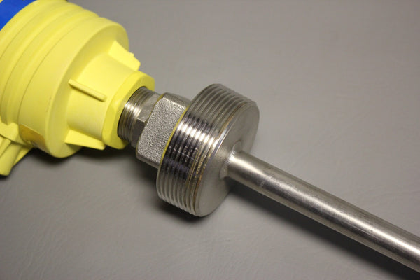 UNUSED FLOWLINE 16" FLOAT LIQUID LEVEL TRANSMITTER LV55-S001