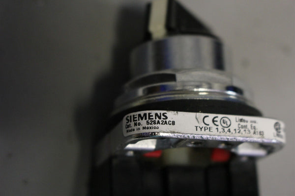 SIEMENS NON-ILLUMINATED 2-POSITION HEAVY-DUTY SELECTOR SWITCH 52SA2ACB 52BAK