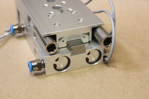 FESTO  PNEUMATIC MINI SLIDE P/N: DGST-16-50-*