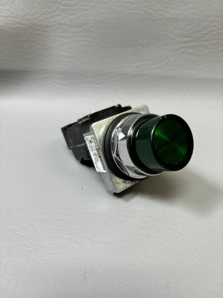 Unused SIEMENS 52PL4G2XB 30mm Red or Green Pilot 120vac LED