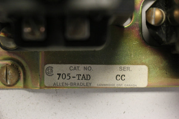 ALLEN BRADLEY REVERSING MOTOR STARTER IN ENCLOSURE 705-TAD SERIES CC