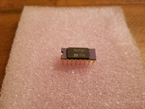 Unused Siliconix CMOS Quad SPST Analog Switch Purple Ceramic/Gold DG201AP