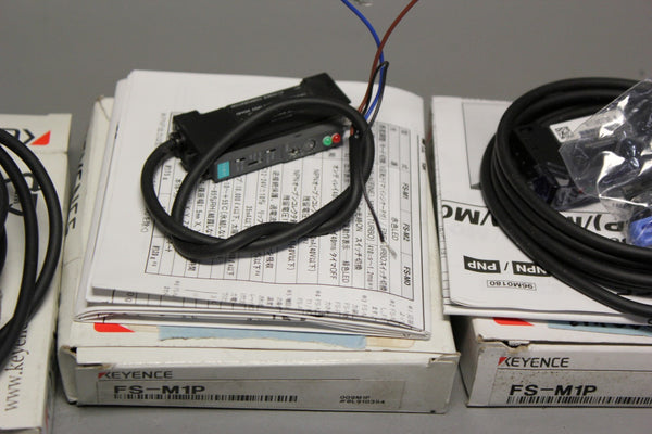 LOT OF 3 NEW KEYENCE FIBER AMPLIFIERS  FS-M1P  1 LOOKS