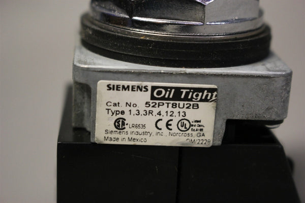 SIEMENS OIL-TIGHT ILLUMINATED RED PUSH-BUTTON SWITCH 52PT8U2B W/52BJK, 52AAIU2