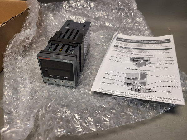 NEW HONEYWELL MICRO-PRO TEMPERATURE CONTROLLER UDC1200  DC120 210001000 