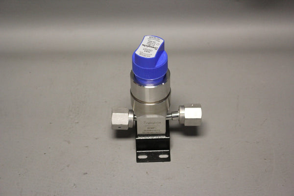 UNUSED SWAGELOK HIGH FLOW GAS PRESSURE REGULATOR SS-HFM3B-VCR4-P1-B 500PSI