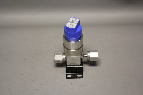 UNUSED SWAGELOK HIGH FLOW GAS PRESSURE REGULATOR SS-HFM3B-VCR4-P1-B 500PSI