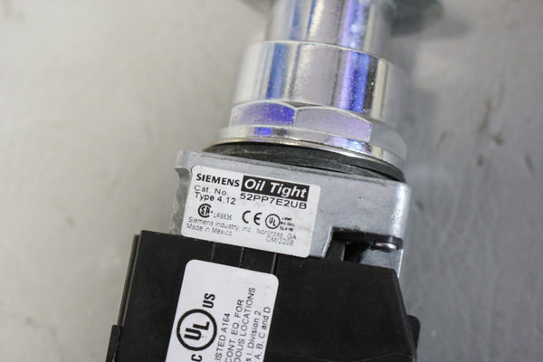 UNUSED SIEMENS RED ILLIMINATED CHROME PUSH/PULL BUTTON  52PP7E2UB