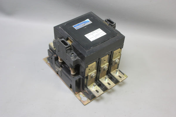 TELEMECANIQUE LIGHTING CONTACTOR P/N: A133F
