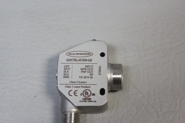 UNUSED BANNER LASER CONTRAST SENSOR  P/N: Q4XTBLAF300-Q8