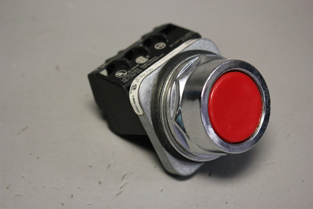 SIEMENS RED PUSH-BUTTON SWITCH 52PA8A2 W/52BAJ