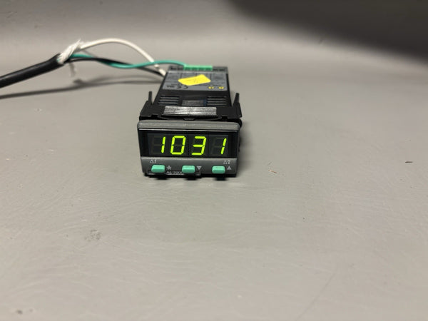 Cals Controls 3200  Digital Temperature Controller