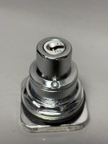 SIEMENS 52SA2CAB KEYED SELECTOR SWITCH CONTROL NO KEY