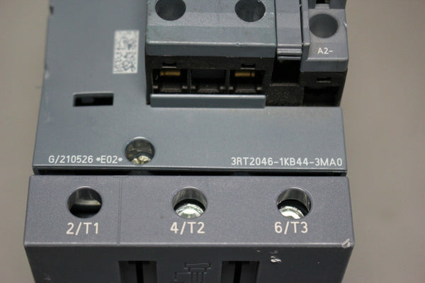 UNUSED SIEMENS POWER CONTACTOR 3RT2046-1KB44-3MA0