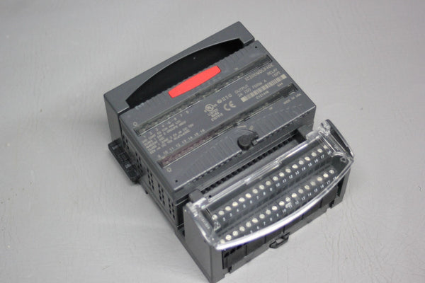 GE FANUC VERSAMAX PLC MODULE WITH CARRIER IC200MDL940E IC200CHS002J