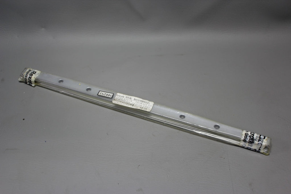 NEW REXROTH 476mm GUIDE RAIL CR TM20H L476 T28 R021M80612