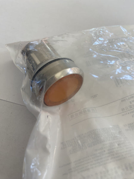 Siemens 3SU1051-0AB00-0AA0 Illuminated Pushbutton, 22mm, Round, Metal, Amber