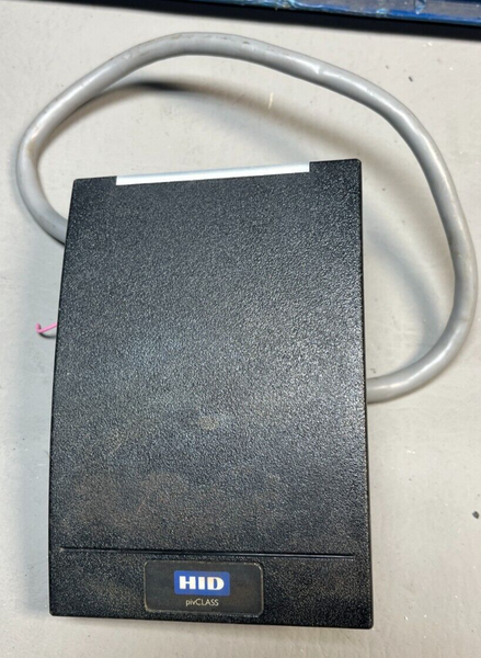 HID 920PHRNEK00005 multiCLASS RP40E Wall Switch Reader Black Bluetooth/OSDP Used