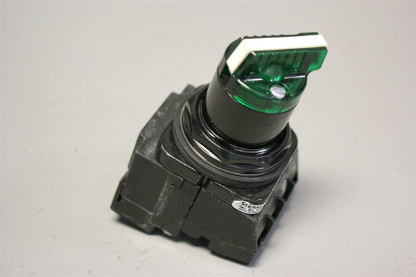SIEMENS ILLUMINATED 2-POSITION GREEN KNOB SELECTOR SWITCH 52SX7AE3K0B 52AAFEBB