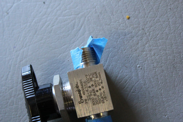 SWAGELOK  STAINLESS STEEL BALL VALVE SS-43S6