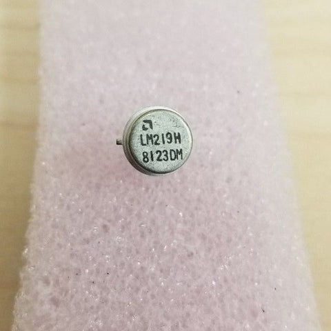 AMD LM219H Dual High Speed Comparator Metal Can New Old Stock