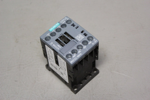 SIEMENS 3RH2122-1BB40 CONTACTOR
