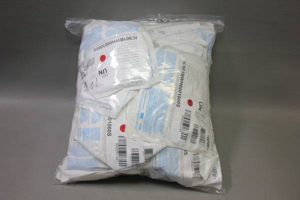 64- NEW DUPONT IC501BWH0001000S Disposable Sleeve: Tyvek Isoclean 18 in
