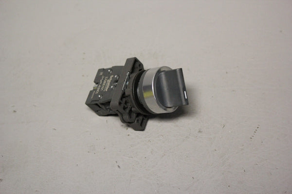 SCHNEIDER SELECTOR SWITCH WITH CONTACT BLOCK ZA2EE101