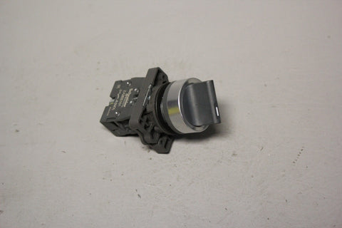 SCHNEIDER SELECTOR SWITCH WITH CONTACT BLOCK ZA2EE101