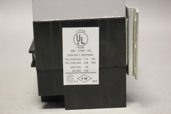 AGASTA TIME DELAY RELAY 7012AK 1-300 SEC