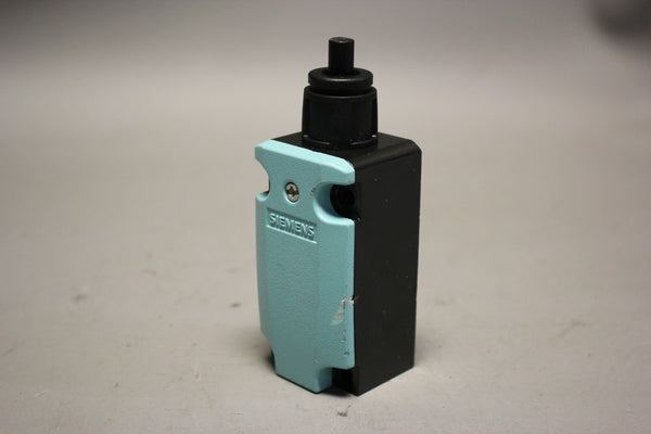 SIEMENS POSITION SWITCH METAL ENCLOSURE 3SE5112-0CR01