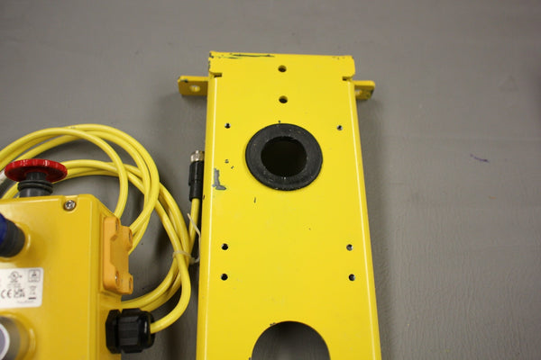 ABB LINESTRONG3R 2TLA050208R1332 240V SAFETY ROPE PULL SWITCH & MOUNT